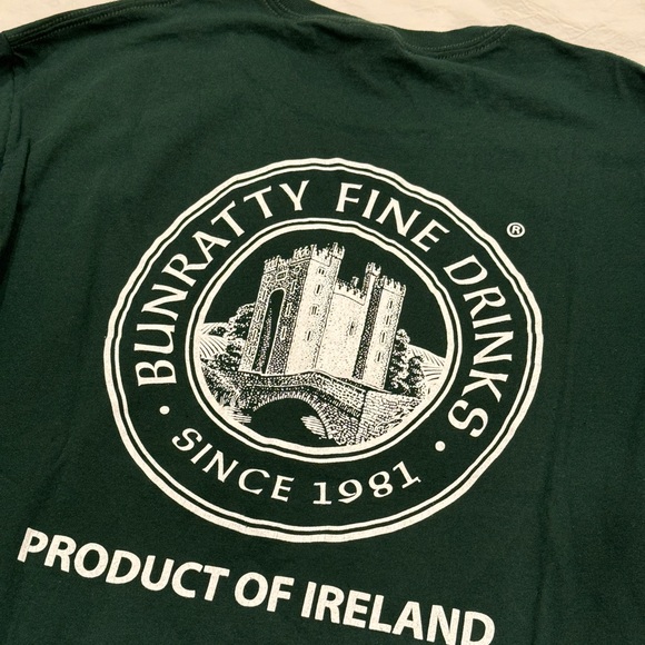 Green tshirt Bunratty Meade Ireland - Picture 1 of 3